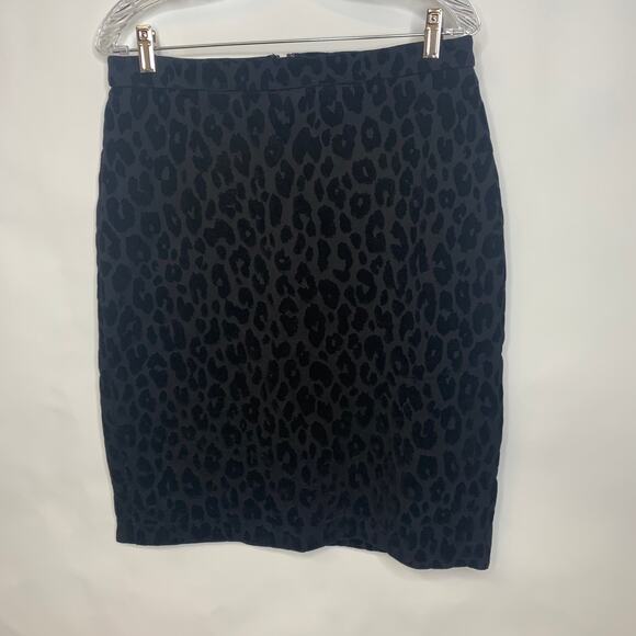 Ann Taylor Black on Black Leopard Cheetah Print Pencil Skirt Sz 10 - Picture 1 of 4